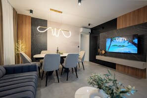 Deluxe-Penthouse, 3 Schlafzimmer, Gartenblick | Innenbereich
