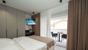 Deluxe Penthouse, 3 Bedrooms, Garden View | In-room safe, iron/ironing board, free WiFi - Break penthouse -three bedroom apartment (Novalja)