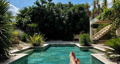 Splendid villa, "Bali" pool, air conditioning, between sea & mountain rivers