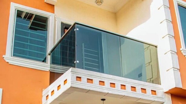 Exterior detail - Superb 2-BR Duplex With 24HRS Pwr + Unlimited WiFi (Lagos)