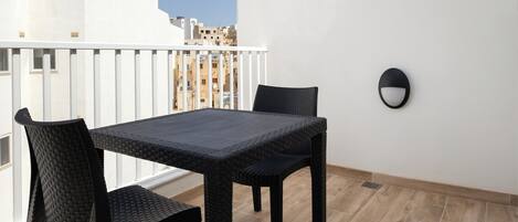 Penthouse, Stadtblick | Speisen im Freien