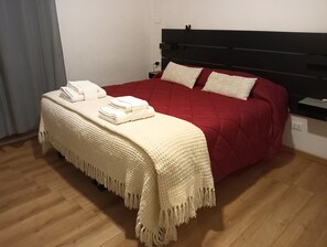 2 camere, ferro/asse da stiro, Wi-Fi gratuito, lenzuola