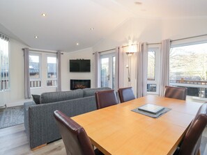 Dining - Heights View (Windermere)