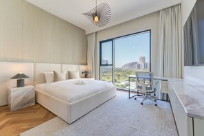 Iron/ironing board, WiFi, bed sheets - Upgraded Aesthetic 2 Bed l near Dubai Hills Mall (Dubai Hills)