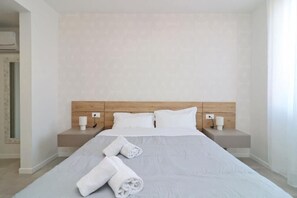 2 bedrooms, iron/ironing board, free WiFi, bed sheets - Benedetta Suite in Florence (Florence)