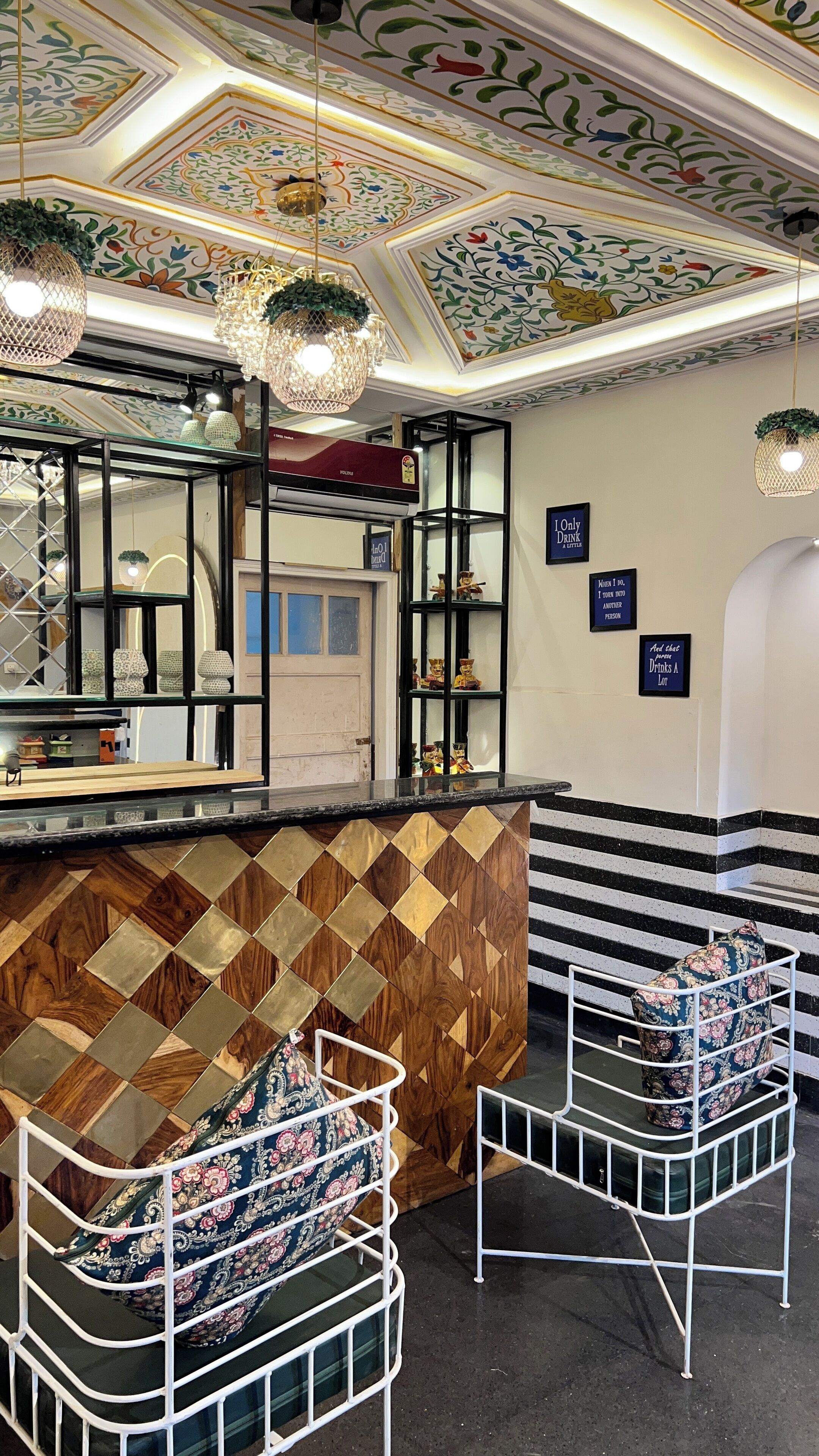 Comfort Double Room | Bar (on property)