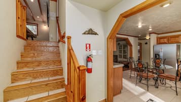 House, 2 Bedrooms | Interior