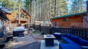 House, 2 Bedrooms | Terrace/patio