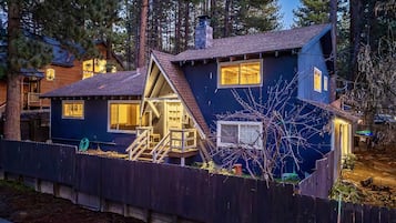 House, 2 Bedrooms | Exterior