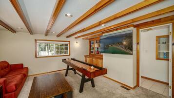 House, 2 Bedrooms | Games room