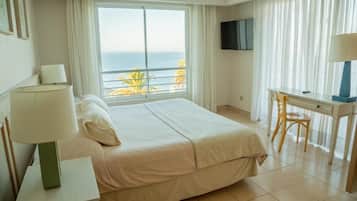 Classic Room, Sea View | In-room safe, blackout drapes, free WiFi