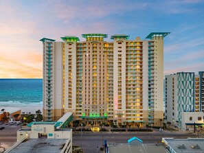 Exterior - Aqua 406 Oceanfront King Bedroom/Sleeps 6/+Clean Standard/Beach Chairs/Wifi (Panama City Beach)
