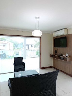 Interior - Casa da mata (Paraty)