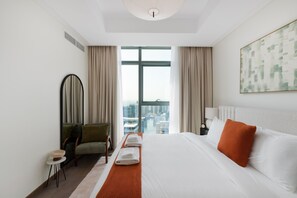House - Chic 3BR Walk to Dubai Mall Opera (Dubai)