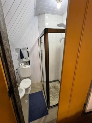 Double Room | Bathroom - History Hostel (Ouro Preto)