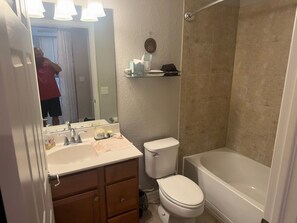 Hair dryer, soap - Seasonal 3 Month Minimum   Veranda @ RiverStand Golf and county Club (Bradenton)