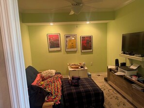 Living area - Seasonal 3 Month Minimum   Veranda @ RiverStand Golf and county Club (Bradenton)
