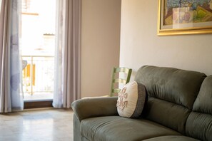 Smart TV - Capo Comino 2 - Two Bedroom Apartment, Sleeps 5 (La Caletta)