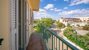 Property grounds - Mandras 1 - One Bedroom Apartment, Sleeps 4 (La Caletta)
