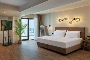 Junior Suite Atrium | Premium bedding, in-room safe, individually decorated - Enorme Epavli Urban Living (Hersonissos)