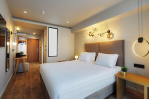 Premium bedding, in-room safe, individually decorated - Enorme Epavli Urban Living (Hersonissos)