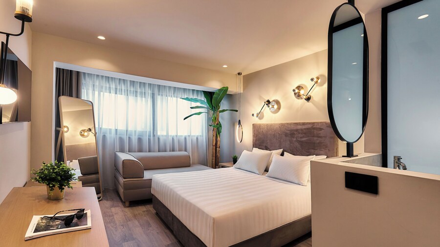 Enorme Epavli Urban Living