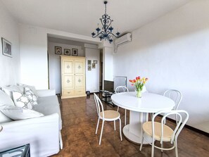 Interior - Montparnasse by Interhome (Punta Ala)