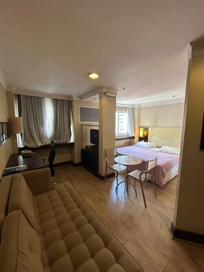 Suite | Tirai kedap cahaya