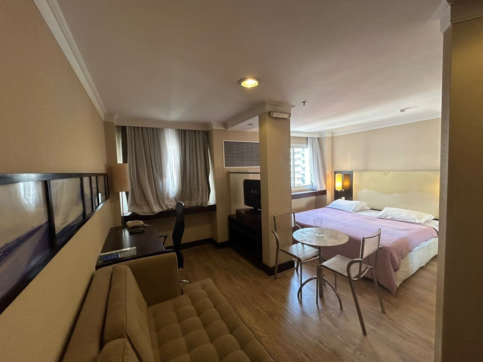 Suite | Blackout drapes