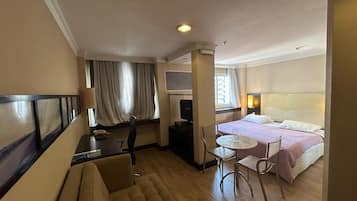 Suite | Blackout drapes