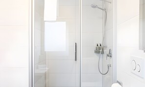 Bathroom - Apartment '1' with Wi-Fi (Balingen)