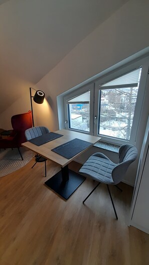 Dining - Apartment '6' with Wi-Fi (Balingen)