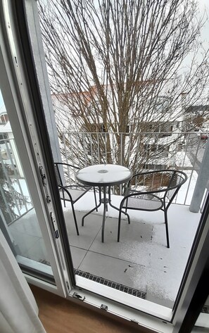 Outdoor dining - Apartment '6' with Wi-Fi (Balingen)