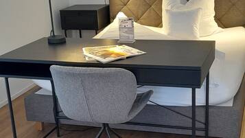 Ferros/tábuas de passar roupa, Wi-Fi, roupa de cama