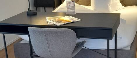 Fer et planche à repasser, Wi-Fi, draps fournis