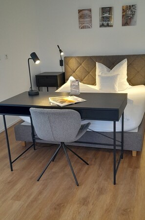 Strygejern/strygebræt, Wi-Fi, sengetøj