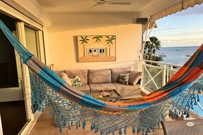 Living area - Apartment Horizon Doré with pool facing the Caribbean Sea (Gourbeyre)