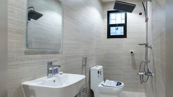 Articles de tocador gratuïts, assecador de cabells, tovalloles i sabó