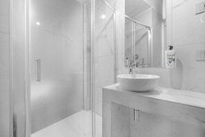 Classic Room | Bathroom - Vittoriana Suites Foresteria (Milano)