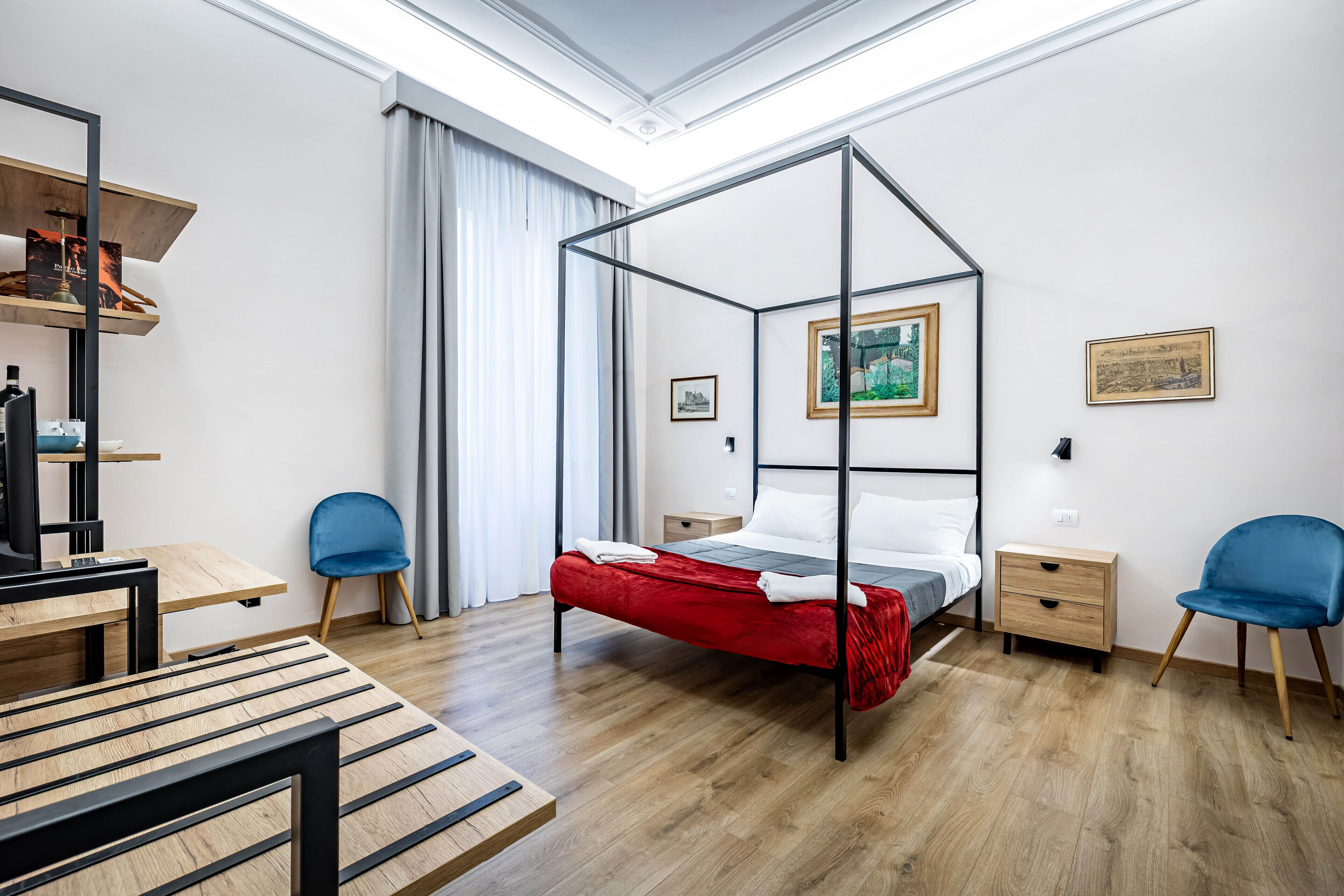 Elite Double Room | In-room safe, desk, free WiFi, bed sheets