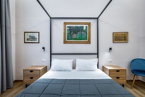 5 habitaciones, caja de seguridad en la habitación y escritorio 