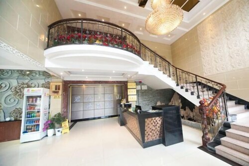 Junyi Nanshan Hotel, Luotian