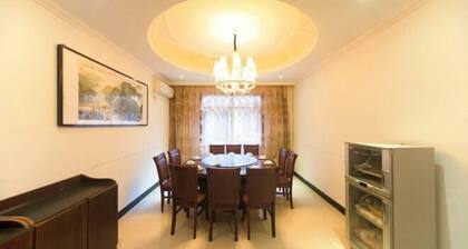 Junyi Nanshan Hotel, Luotian