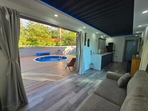 Terrace/patio - The Palms Container House (San Antonio)