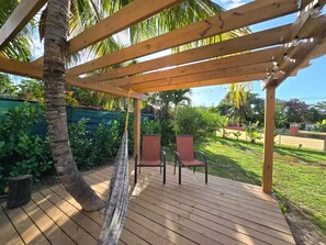 Terrace/patio - The Palms Container House (San Antonio)