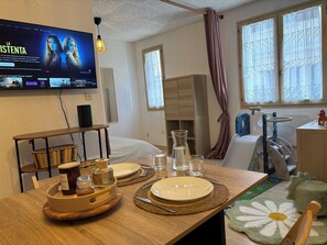 1 chambre, literie fournie