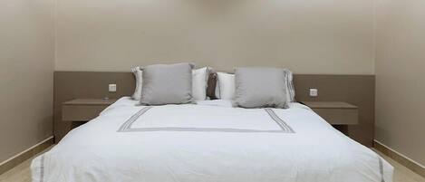 Iron/ironing board, free WiFi