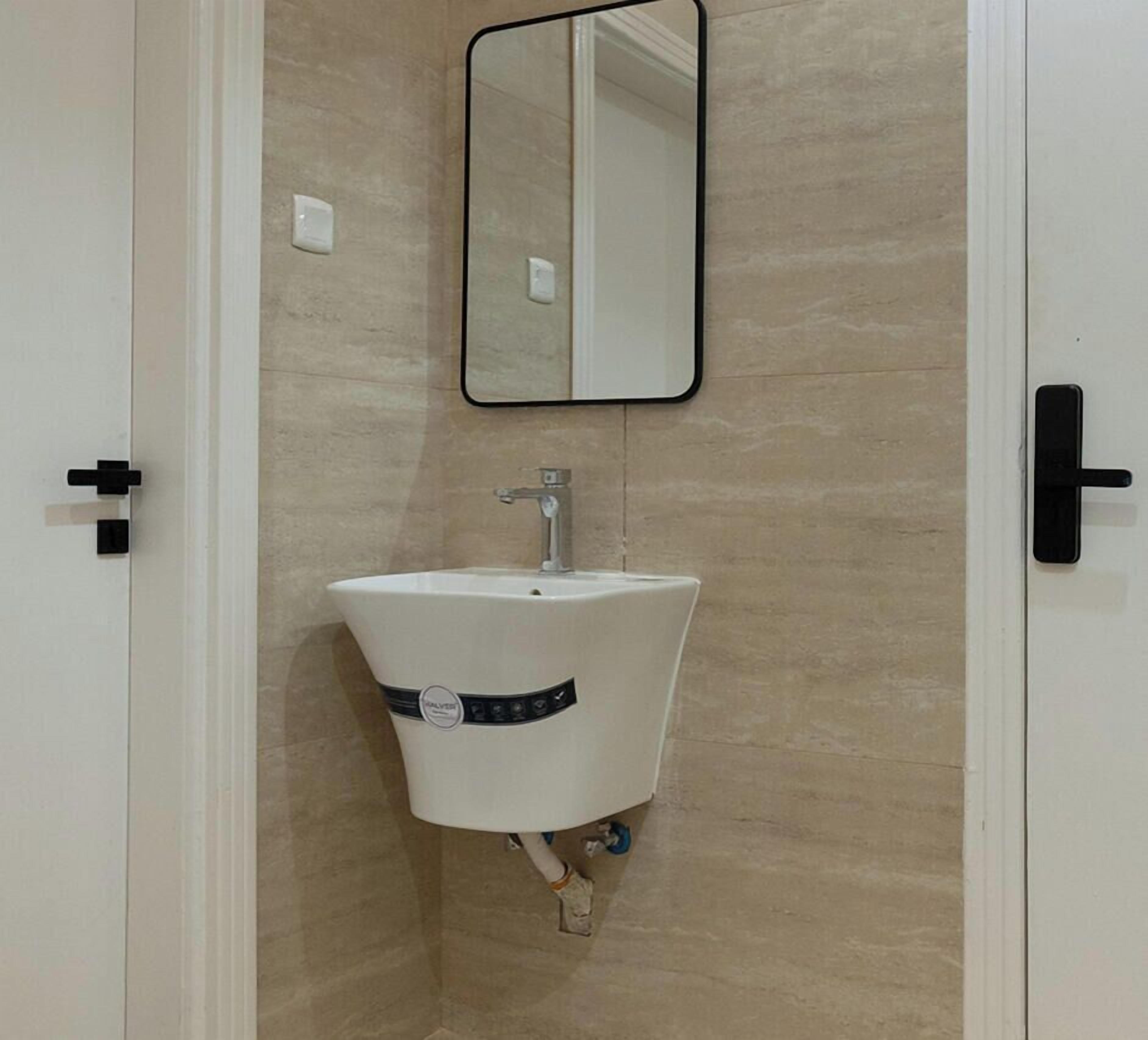 Free toiletries, hair dryer, towels, soap