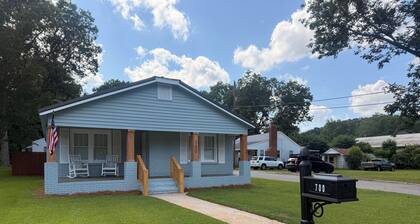 Robin's Nest- Historic Downtown Oxford- 2BR/1BA