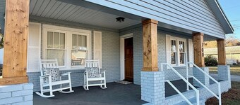 Robin's Nest- Historic Downtown Oxford- 2BR/1BA